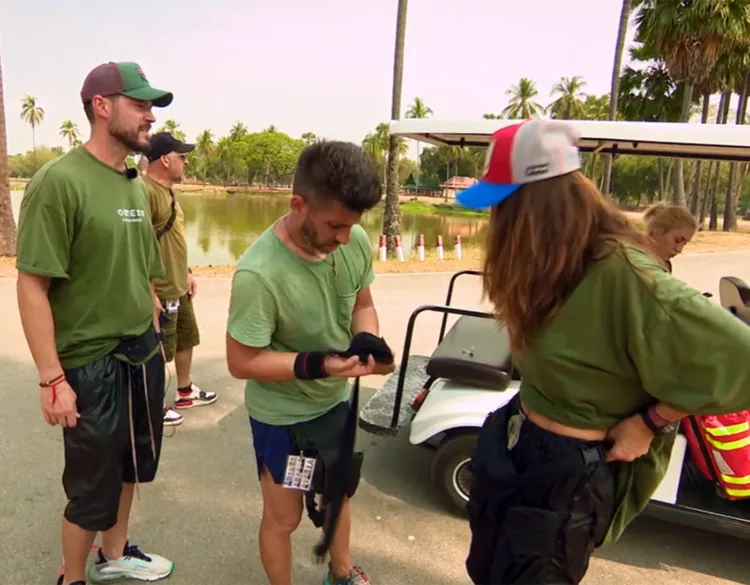 Unde își fac nevoile concurenții de la Asia Express, de fapt