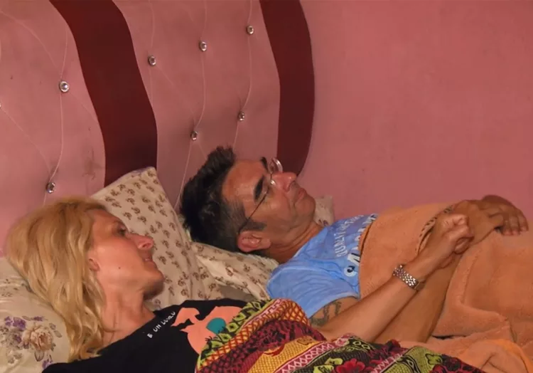 Ce s-a întâmplat noaptea, în pat, între Mihai Găinușă și Oana Paraschiv, la Asia Express