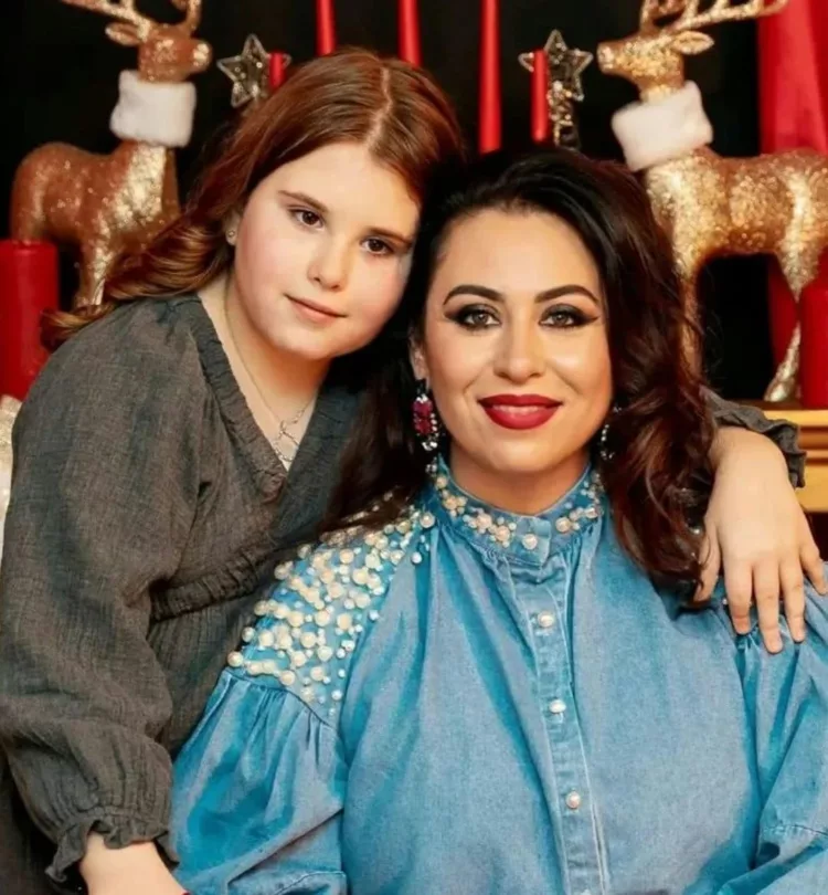 Isa, fiica Oanei Roman, are propriul salariu la 10 ani: