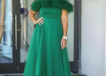 AM PLĂTIT NUNTA FIULUI MEU ȘI AM PARTICIPAT ÎN ACEASTĂ ROCHIE VERDE, DAR MIREASA M-A CRITICAT CĂ I-AM RUINAT ZIUA. AM GREȘIT CU ADEVĂRAT?