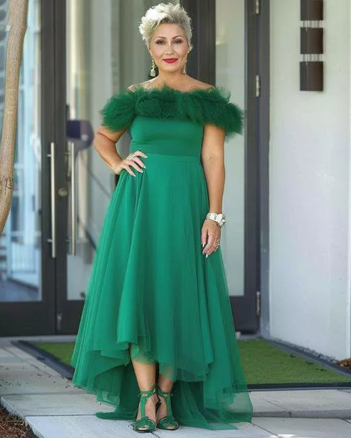 AM PLĂTIT NUNTA FIULUI MEU ȘI AM PARTICIPAT ÎN ACEASTĂ ROCHIE VERDE, DAR MIREASA M-A CRITICAT CĂ I-AM RUINAT ZIUA. AM GREȘIT CU ADEVĂRAT?