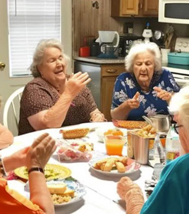 AM AUZIT-O PE SOACRA MEA CUM IȘI MINȚEA PRIETENELE CĂ EU NU FAC NIMIC ACASĂ ȘI CĂ SUNT CEA MAI REA MAMĂ DIN LUME – AȘA CĂ AM DECIS SĂ LE INVIT PE PRIETENELE EI ȘI SĂ FAC TOTUL CLAR.