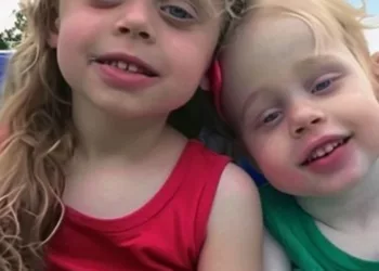 FIICA MEA ȘI FIICA VECINILOR ARATĂ CA DOUĂ SURORI – AM CREZUT CĂ SOȚUL MEU MĂ ÎNȘELA, DAR ADEVĂRUL A FOST MULT MAI GRAV