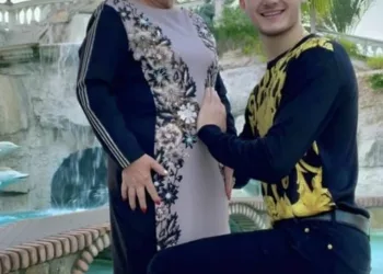 Un adolescent de 19 ani anunță că o femeie de 76 de ani este însărcinată…