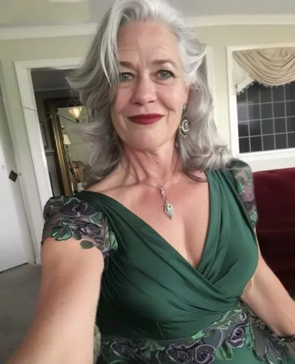 SOȚUL MEU A ȚIPAT LA PETRECEREA MEA DE ZIUA MEA CĂ TRUPUL MEU DE 57 DE ANI ERA „PREA BĂTRÂN” PENTRU EL – RĂZBUNAREA PRIETENEI MELE NU DOAR CĂ L-A PUS LA LOCUL LUI, DAR A DEZVĂLUIT ȘI UN ADEVĂR TERIBIL