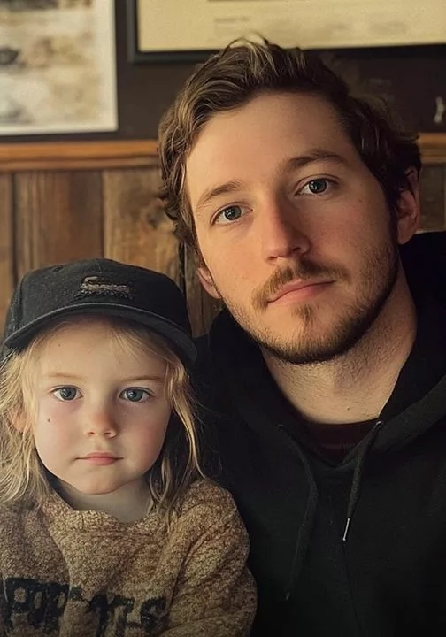 De când eram la facultate, eu o iubeam pe Mihaela, dar ea nu m-a văzut niciodată mai mult decât un prieten