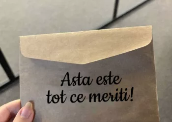 După moartea tatălui nostru, sora mea și-a pierdut mințile.