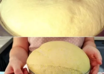 Aluat mereu pufos după rețeta franceză. Se amestecă cu laptele cald și se adaugă o lingură de oțet de mere.