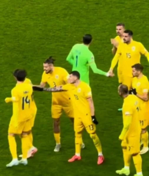 Nu s-a văzut la TV: gesturile lui Radu Drăgușin, după România – Kosovo. Colegii lui au rămas surprinși