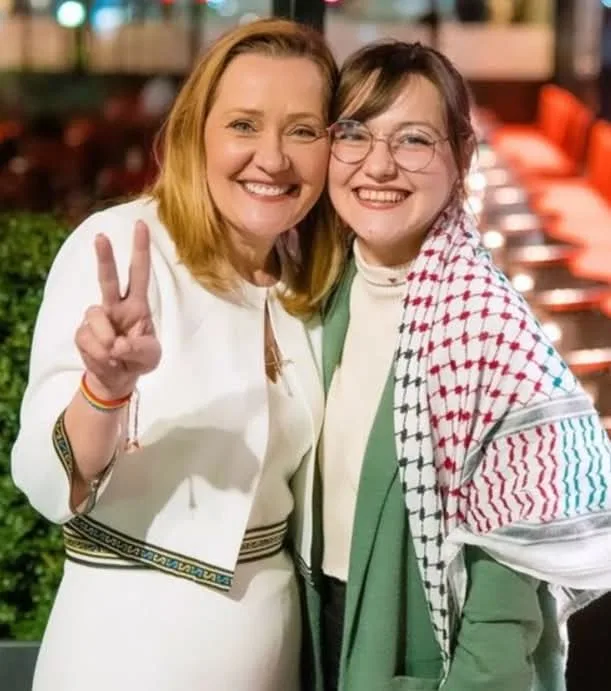 Cine este și cu ce se ocupă Oana Lasconi, fiica Elenei Lasconi. Scandalul dintre cele două a ținut prima pagină a ziarelor