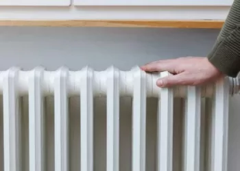 De ce nu dau caloriferele suficientă căldură, de fapt. Greșeala pe care o fac mulți oameni