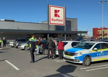 Amenzi mari pentru șoferi în parcarea marilor magazine din România de sărbători! Ce reguli trebuie să respecți