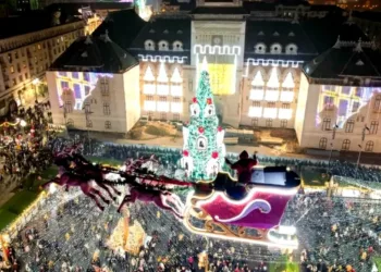 Cât costă o cursă de 3 minute cu liftul lui Moş Crăciun, la târgul de Crăciun din Craiova