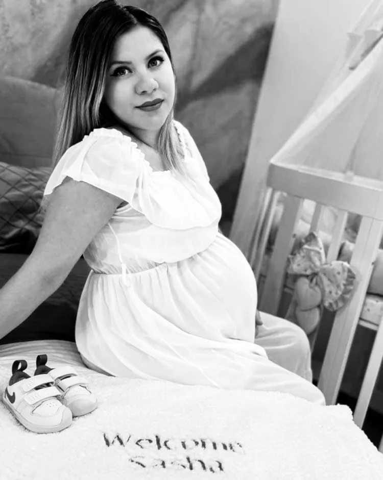 Andreea, o tânără gravidă, a MURIT odată cu bebelușul ei pe patul spitalului!