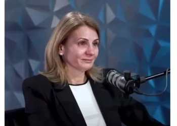 Anca Alexandrescu este foarte speriată. Apelul ei disperat cu ochii în lacrimi „Vă rog să aveți grijă de copiii mei…