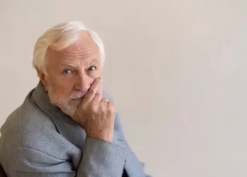 Pensia NU mai crește în ianuarie. Data indexării va fi modificată. Câți bani pierd pensionarii?