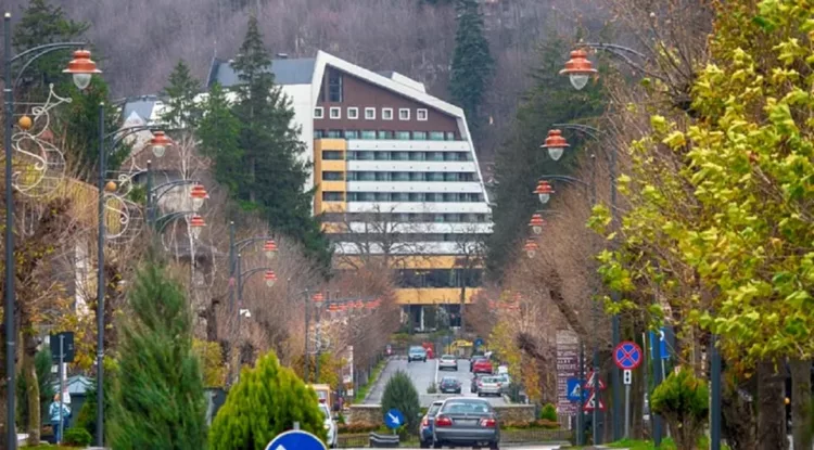 Ce a putut să pățească Gabriela, o femeie din București, după ce s-a cazat la o pensiune din Sinaia de Revelion: ”Soțul meu a întrebat ce avem la micul dejun și…”