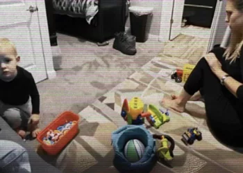 Fiecare bonă a renunțat după ce l-a întâlnit pe soțul meu – Așa că am ascuns o cameră de supraveghere pentru a afla de ce