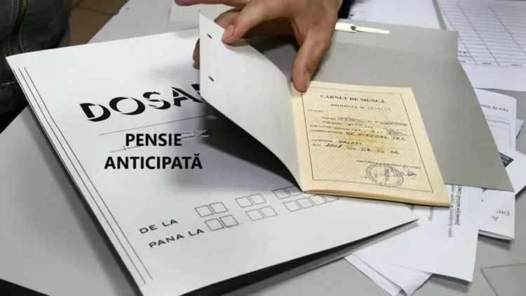 Pensia anticipată cu penalizare. Stagiul de cotizare contributiv + Ce se ia în calcul