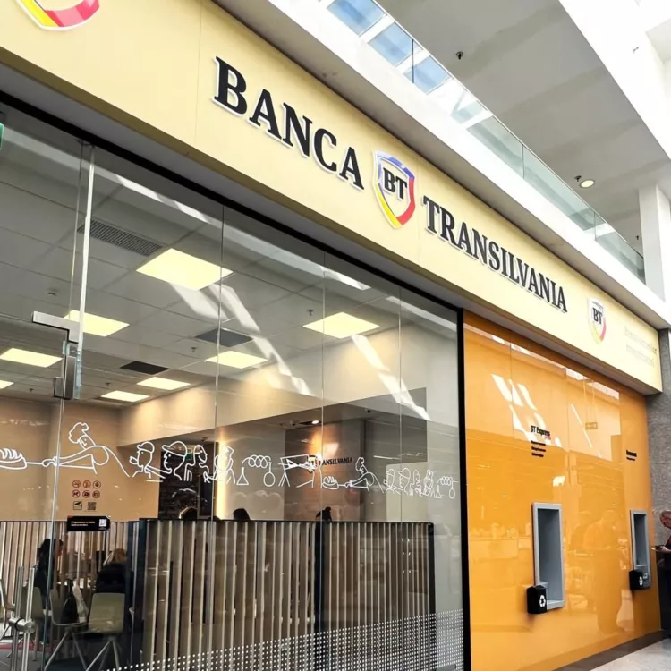 Vestea anului 2025 de la Banca Transilvania pentru milioane de clienți! AI o surpriză frumoasă pe card, verifică aplicația