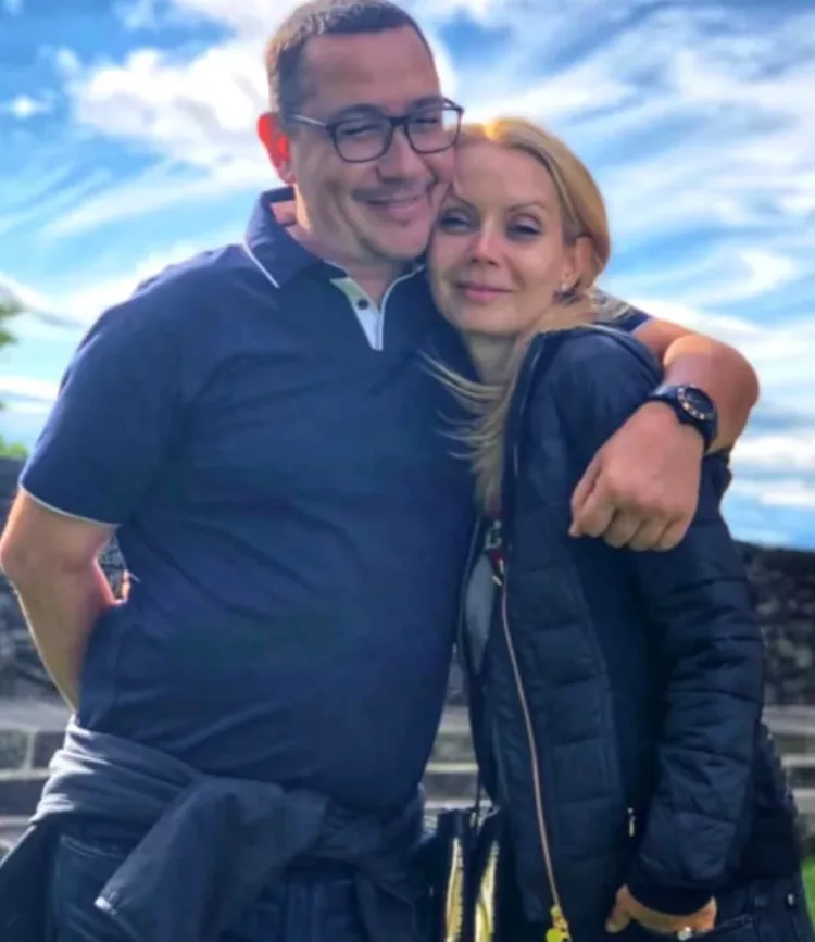 Daciana Sârbu, prima reacție după ce s-a aflat că a divorțat de Victor Ponta: ”Mintea mea…”