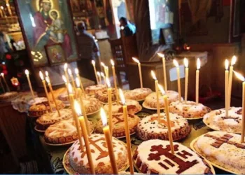 Câte pachete trebuie să faci pentru un parastas în 2025, de fapt