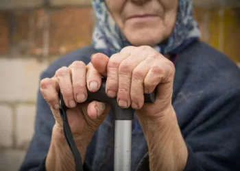 Casa de Pensii a transferat banii pe carduri. La ce oră intră în cont