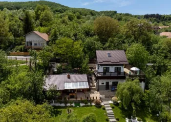 Localitatea din România în care o casă costă doar 6.000 de euro în 2025. Se află la doar 3 ore de București