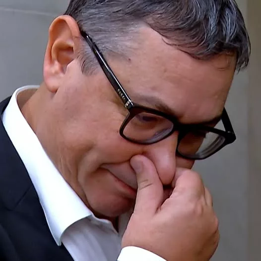 Lovitura primită de Victor Ponta imediat după ce și-a depus candidatura la prezidențiale: "Imi iubesc..."