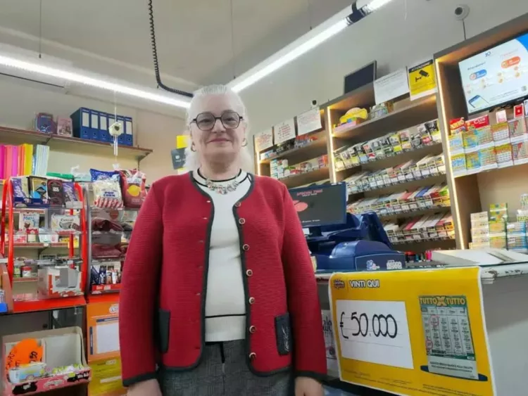 O româncă din Italia a câștigat 50.000 de euro la loz, dar nu-și poate încasa premiul