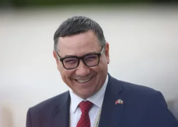 Victor Ponta, susținut oficial de un partid după depunerea candidaturii la prezidențiale