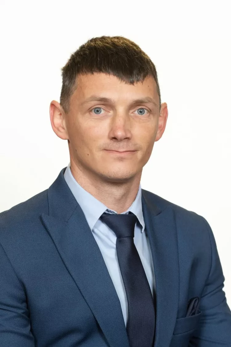 Cine este Paul Ciprian Pintea, senatorul POT devenit viral din cauza CV-ului său