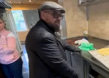 Control ANPC la o brutărie din Arad: gândaci, mizerie și un patron care râdea în spatele lui Piedone