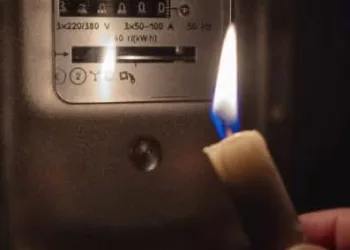 Transelectrica avertizează: România ar putea fi afectată de o pană de curent de Paște