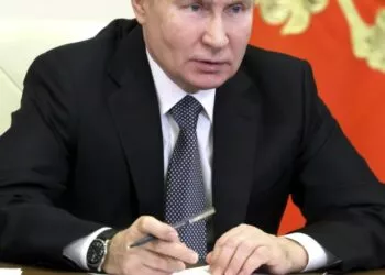 Kremlinul reacționează la victoria lui George Simion în primul tur al alegerilor prezidențiale: „O reacție la presiunile Occidentului”