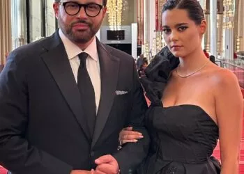 Soția și fiica lui Mihai Gâdea, două prezențe discrete și remarcabile: Agatha Kundri și Karina Maisha