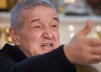 Gigi Becali lansează acuzații incendiare la adresa lui George Simion: „Controlat de un general din Cluj și de o structură misterioasă din Viena”