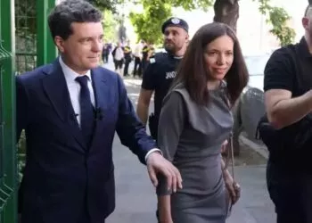 Declarații controversate în emisiunea lui Dan Diaconescu: Gelu Vișan vorbește despre Nicușor Dan și partenera sa, Mirabela Grădinaru