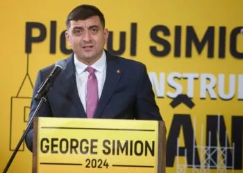 Bucharest, Romania. 20th Nov, 2024: George Simion, candidate for the presidency of Romania and leader of Alliance for Romanians Unification, holds a press conference for foreign press representatives