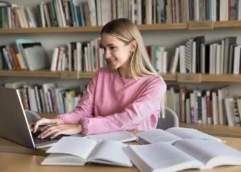 5 motive pentru care testul IELTS este cheia ta pentru mobilitate academică și profesională