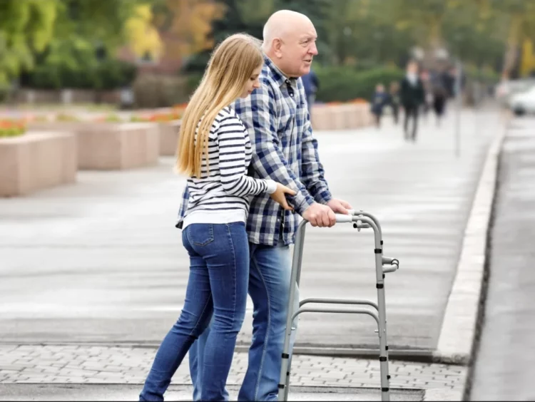 Sprijin financiar major pentru pensionarii cu grad I de invaliditate: Indemnizație lunară de 2.025 lei începând cu 2025