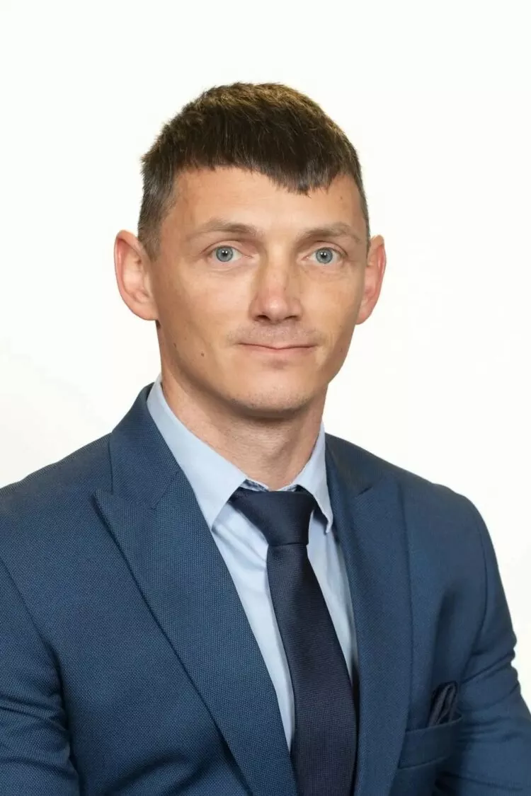 Senatorul Paul Ciprian Pintea și alți nouă parlamentari se alătură PSD. Social-democrații își consolidează majoritatea în Parlament