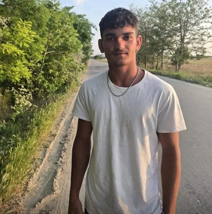 Un adolescent de 17 ani a salvat o tânără de la înec în Costinești: „Un erou adevărat!”