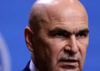 Premierul Ilie Bolojan: România nu își mai permite scutiri de la plata CASS pentru mamele aflate în concediu maternal