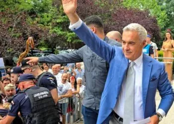 Călin Georgescu, mesaj dur după ce a ieșit de la Poliție. Unde va merge fostul candidat și ce apel a făcut românilor