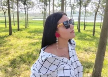 Crimă șocantă în Mureș: o tânără mamă de 23 de ani ucisă de fostul partener, în ciuda ordinului de protecție