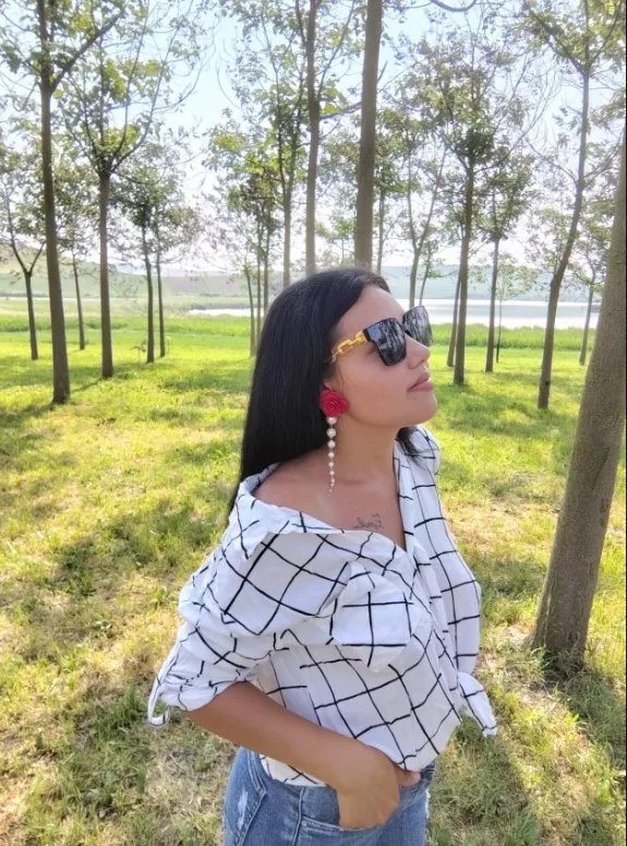 Crimă șocantă în Mureș: o tânără mamă de 23 de ani ucisă de fostul partener, în ciuda ordinului de protecție