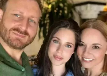 Andreea Marin și Adrian Brîncoveanu s-au despărțit după 8 ani de relație. Ce mesaj a transmis fiica vedetei