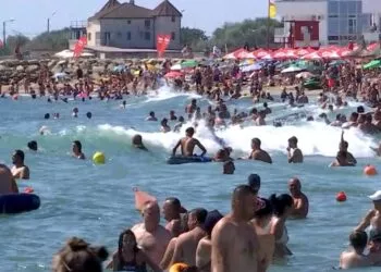 Alertă sanitară: o bacterie periculoasă amenință Marea Neagră