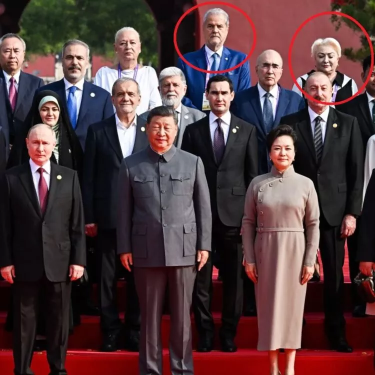 Scandal Diplomatic la București: Foști Premieri Români alături de Lideri Controversați la o Paradă Militar China